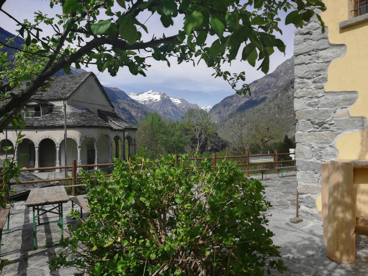 Rifugio Monte Zeus Hotel Baceno Exterior photo